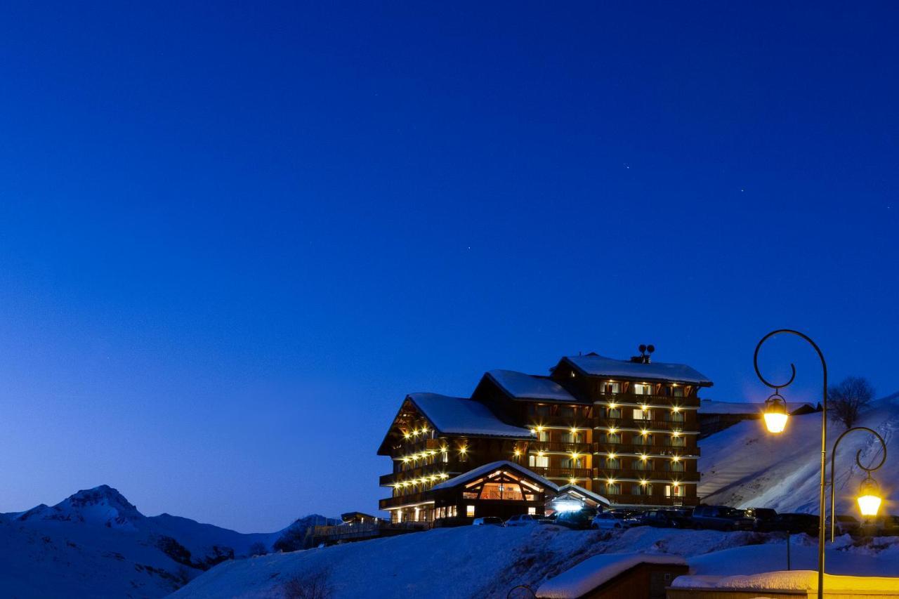 Ours Blanc Hotel & Spa 圣马丁德贝尔维尔 外观 照片